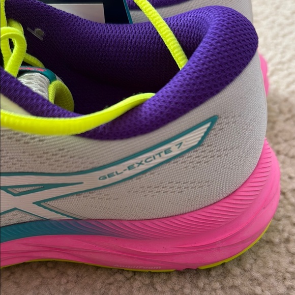 Asics White and Pink Athletic Shoes with Breathable Upper - Picture 4 of 10